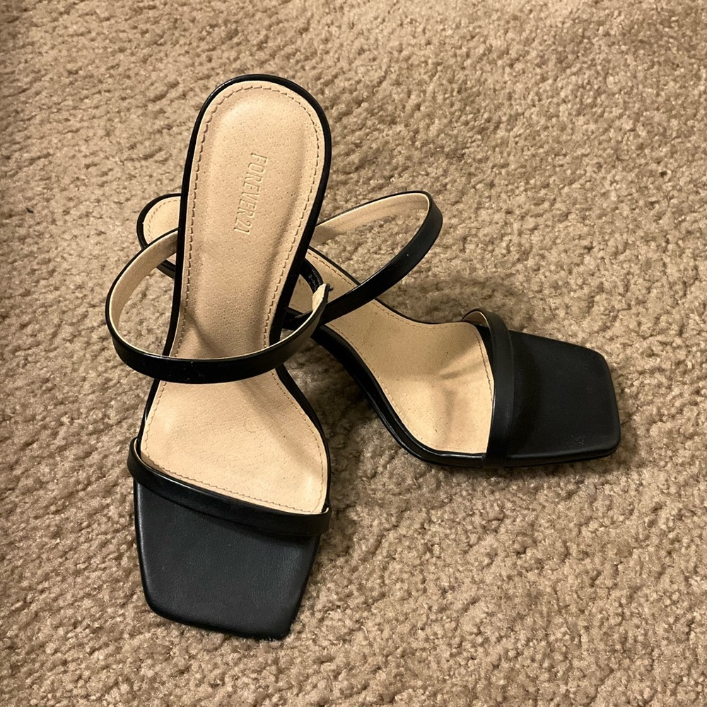 Black heels !